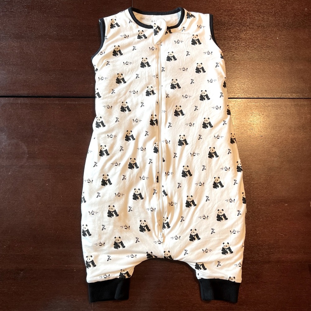 Kyte Baby Sleep Bag Walker in Black and White Zen 1.0